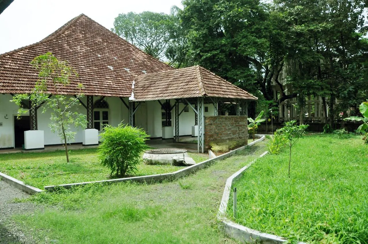 Bed & Breakfast Csi Heritage Bungalow Fort Kochi India
